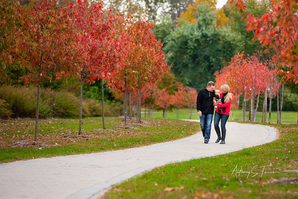 Family portrait session in a park - Photographer in Wake Forest NC
